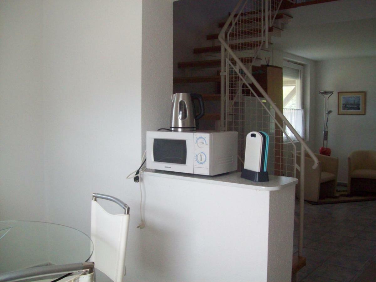 Ferienhaus Am Plattensee Balatonmariafurdo Luaran gambar